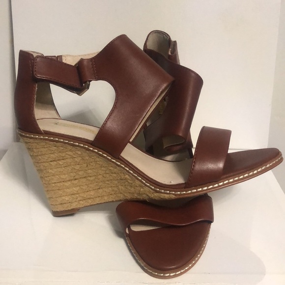 very comfortable shoes by louise et cie size 10 brown and tan - Picture 2 of 4
